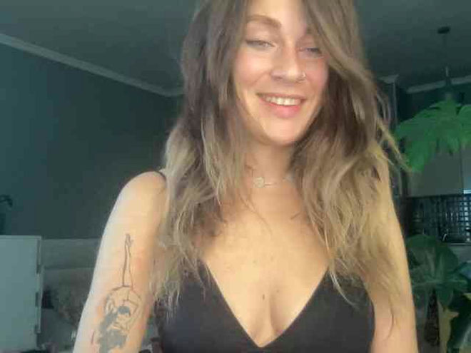 Rita-Tease live webcam preview