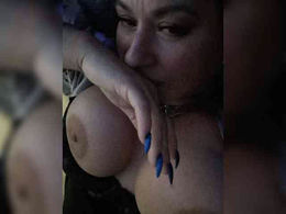 Nikoletta25 past broadcast snapshot