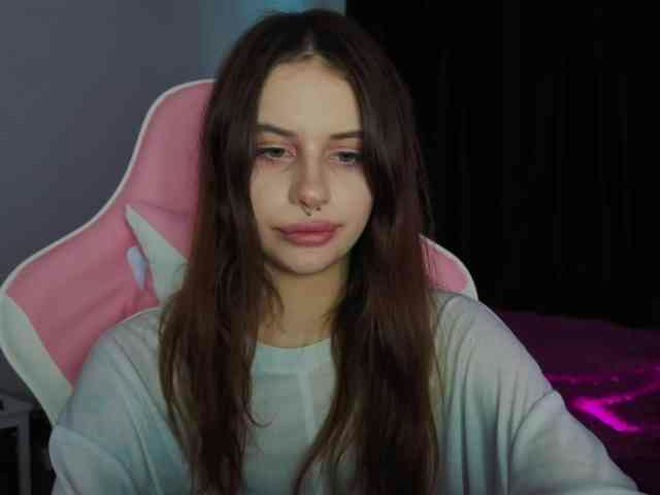 kissnotilt live webcam preview