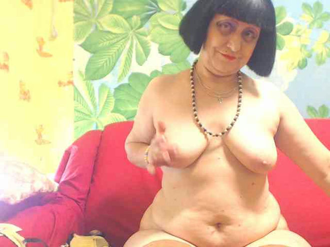 SquirtMommy live webcam preview