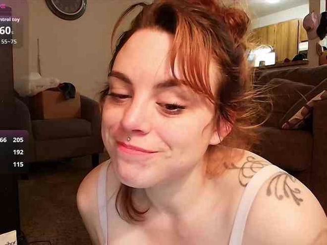 ElinaLaverins live webcam preview