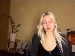LaquandaPeth past broadcast snapshot