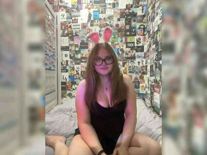 BunnyLana live webcam preview