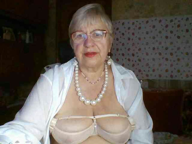SweetCherry00 live webcam preview