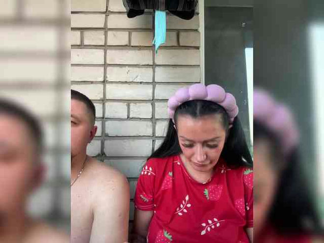 goldencouple live webcam preview