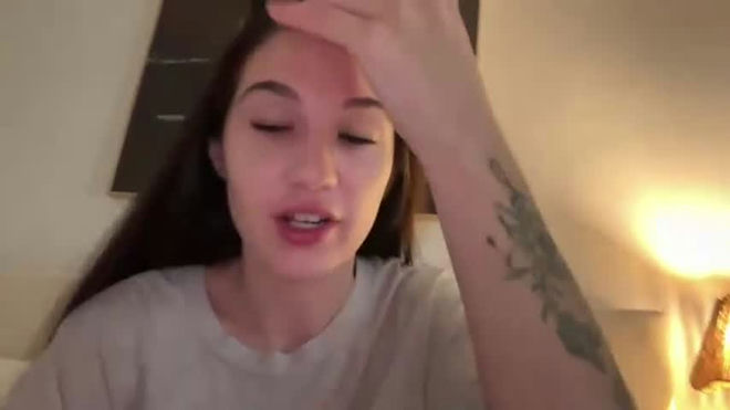 prettygirll23 live webcam preview