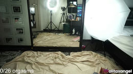 alitaangel_ past broadcast snapshot