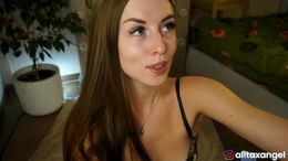 alitaangel_ past broadcast snapshot