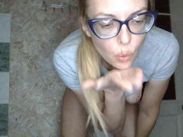 Kitty-Love27 past broadcast snapshot