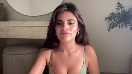 poutyselena past broadcast snapshot