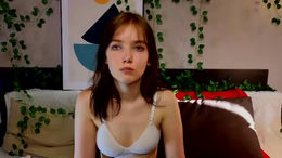 nylaveyne past broadcast snapshot