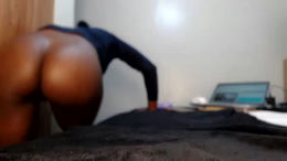 fatpussy_ebony_girl past broadcast snapshot