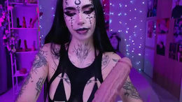 leylanoir_02 past broadcast snapshot