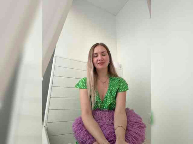 Leila1313 live webcam preview