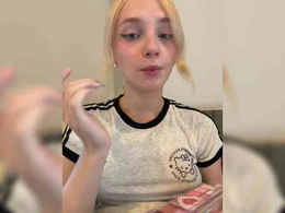 AstridMoss past broadcast snapshot