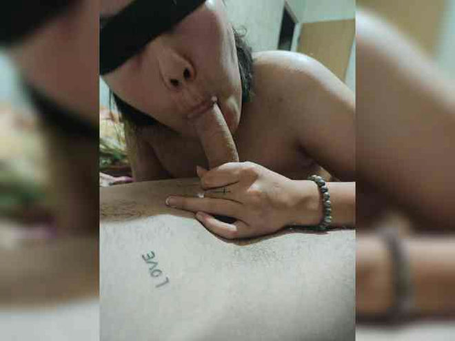 MilkyNotDead live webcam preview