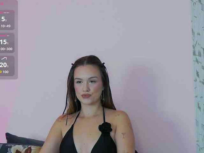 ErikaPinky live webcam preview