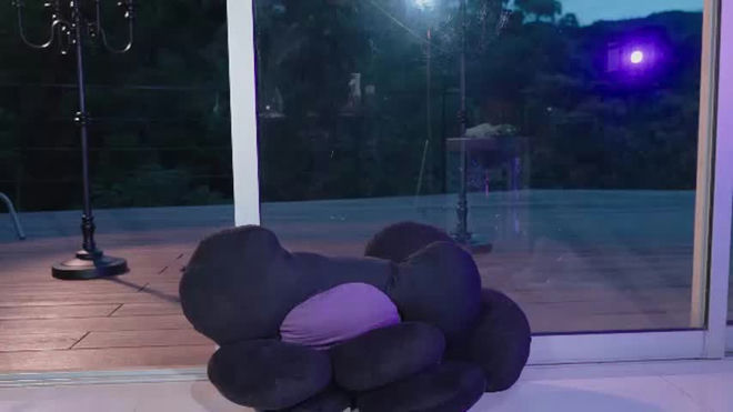 goth_dolll live webcam preview