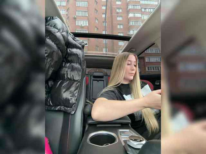 lana-lana03 live webcam preview