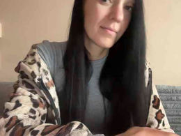 elena1983 past broadcast snapshot