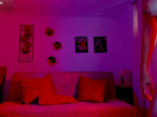 AlanaFox live webcam preview