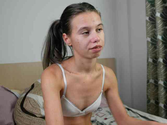 EmmaPetite live webcam preview