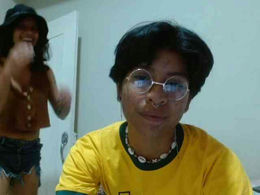 FamilyWoolf past broadcast snapshot