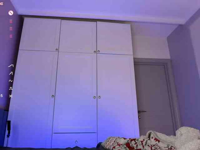 Alicee-teasee live webcam preview