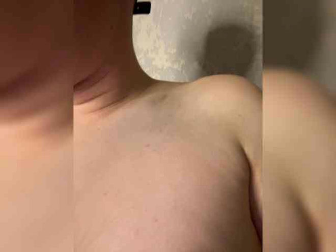 worldoflove live webcam preview