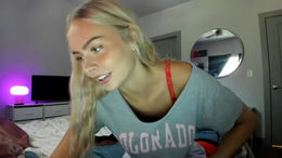 ariah_is_blonde past broadcast snapshot