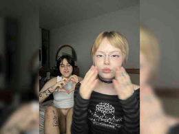 AliceAndMia past broadcast snapshot