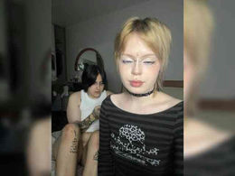 AliceAndMia past broadcast snapshot