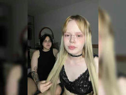 AliceAndMia past broadcast snapshot