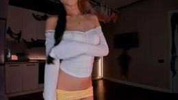 ella_lee15 past broadcast snapshot