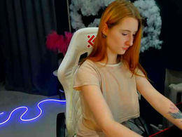 EmeliGlowr past broadcast snapshot