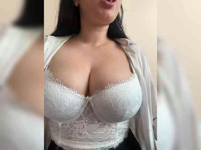 Lexi-wet live webcam preview