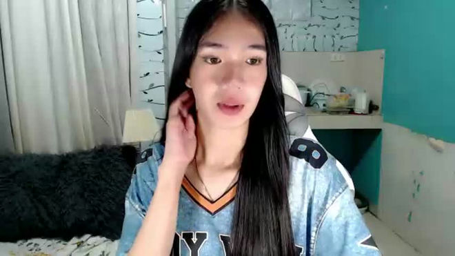 innocent_reign69 live webcam preview