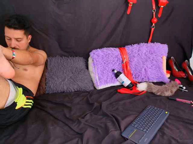 leo-alanna live webcam preview
