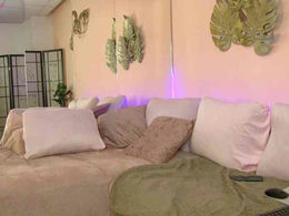 AlexaDaddario past broadcast snapshot