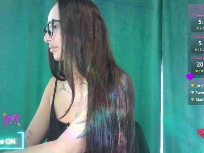 browinejane live webcam preview