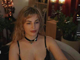 -Queen-Maria- past broadcast snapshot