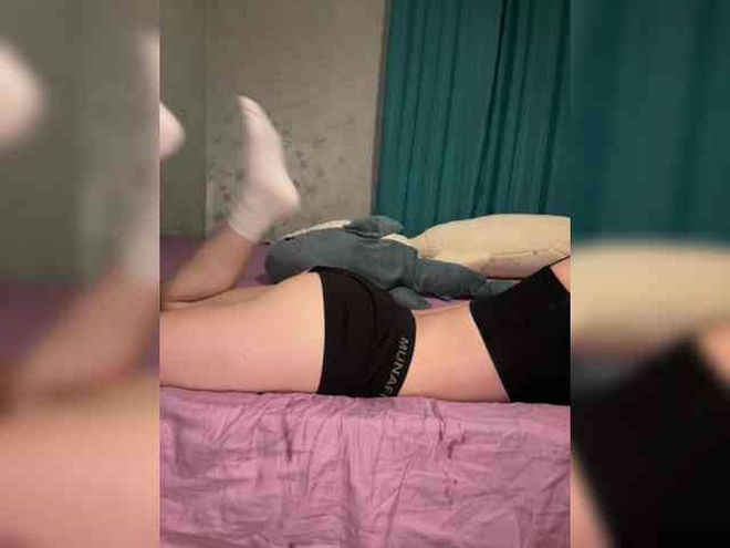 Lovely-eyes live webcam preview