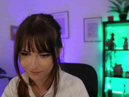 EllaYoung past broadcast snapshot