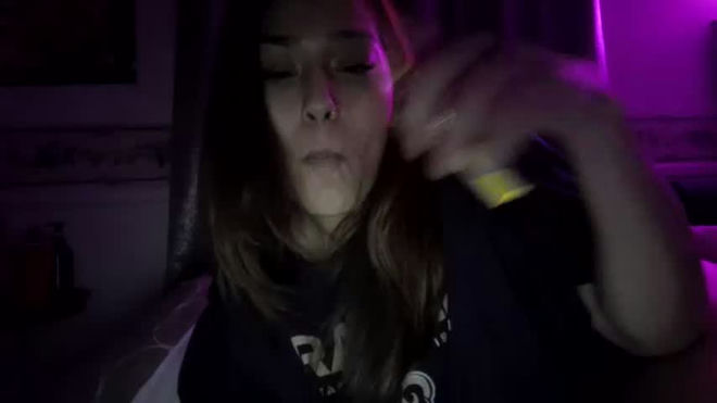 shrekxybaby03 live webcam preview