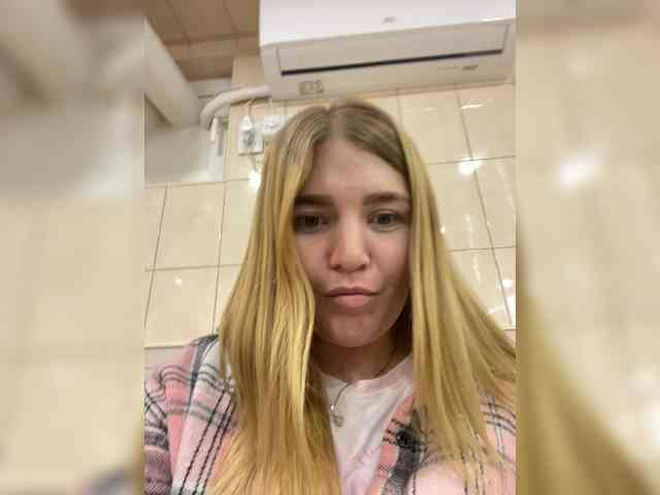 Anetta28 live webcam preview