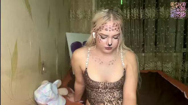 midnightmuuse live webcam preview