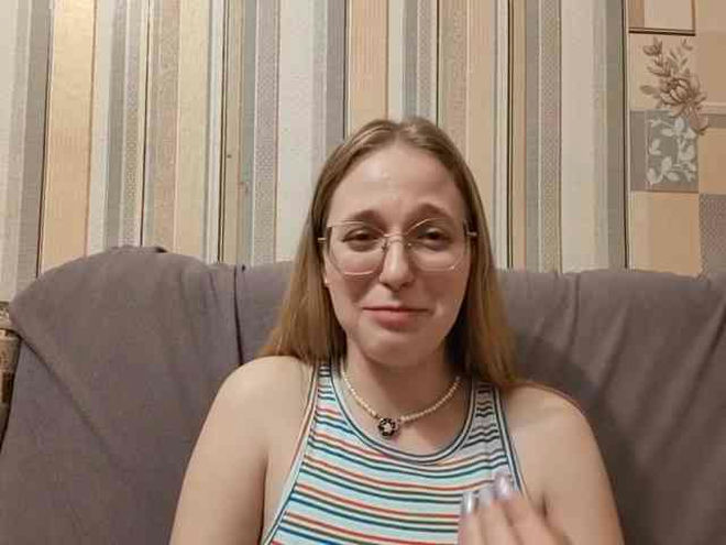 SkyeRosa live webcam preview