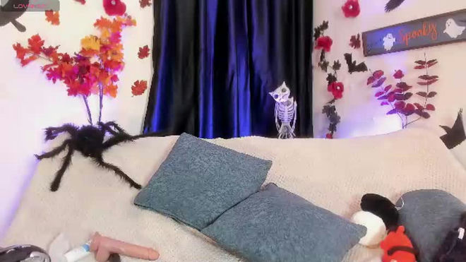 monxslove live webcam preview