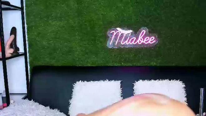 miabeex live webcam preview