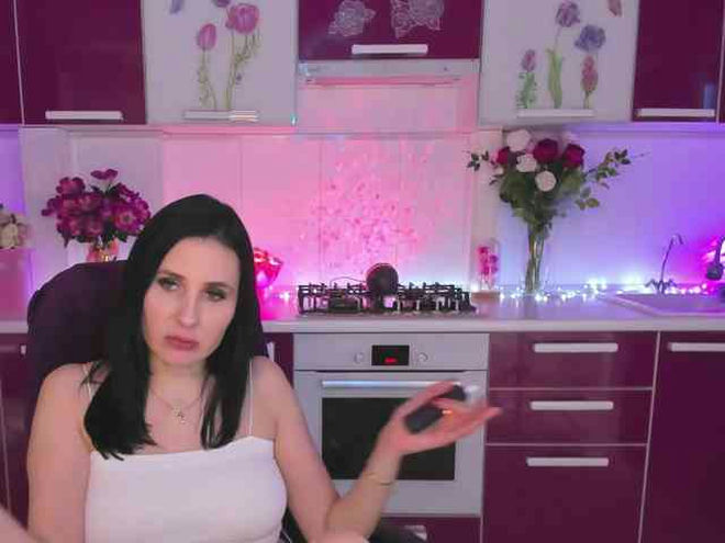 Olivija2020 live webcam preview